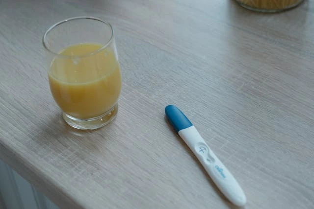 pregnancy-test-with-weeks-indicator